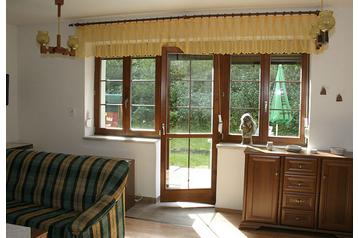 Tsjekkia Privát Suchá Rudná, Eksteriør